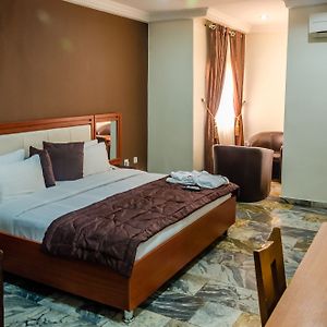 3J'S Hotel Ltd